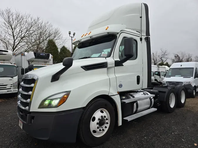 2020 FREIGHTLINER/MERCEDES NEW CASCADIA PX126649212225608568a457f6da29d64344250