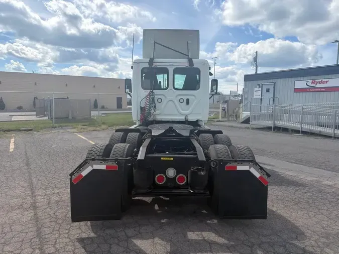 2020 FREIGHTLINER/MERCEDES CASCADIA 1259216ac18d786ee45df7e0bf96ea6d567