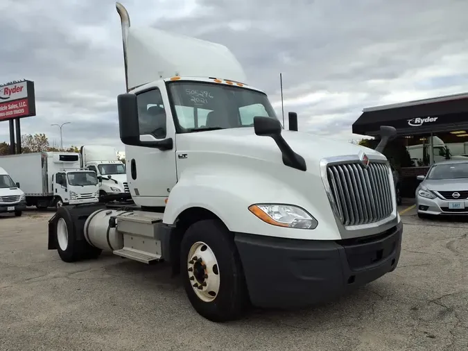 2021 NAVISTAR INTERNATIONAL LT625 DAYCAB S/A
