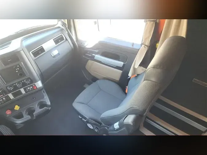 2022 KENWORTH T680