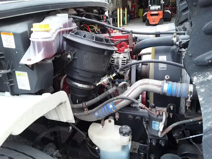 2019 FREIGHTLINER M2 106