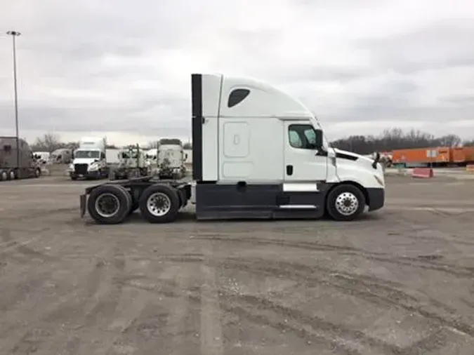 2021 Freightliner Cascadia