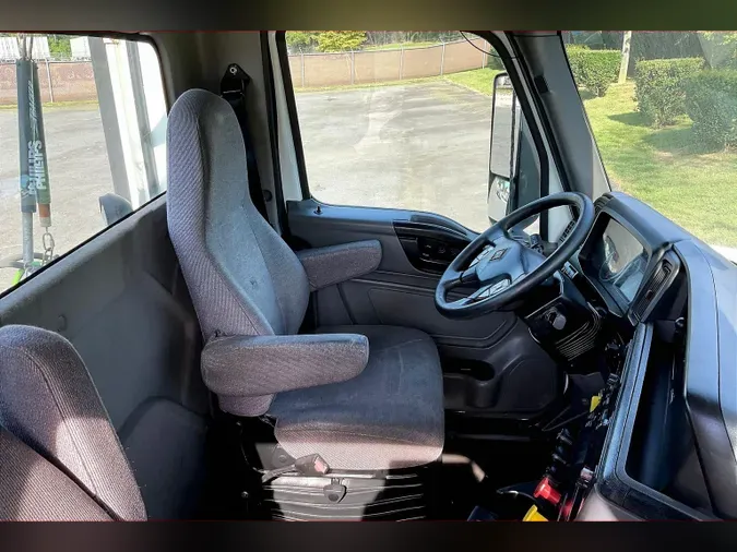 2021 INT LT625 6x4