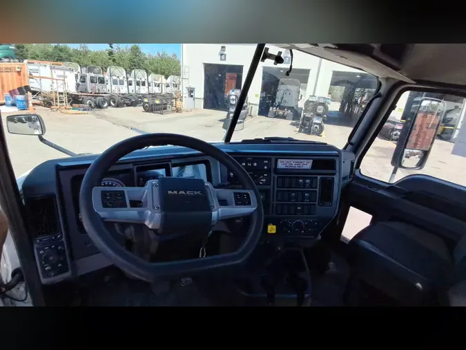 2020 Mack Anthem922576f084bb3d25e949d3bc74a360c4