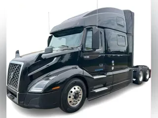 2021 Volvo VNL 860