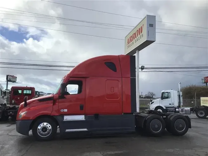 2021 FREIGHTLINER CA126