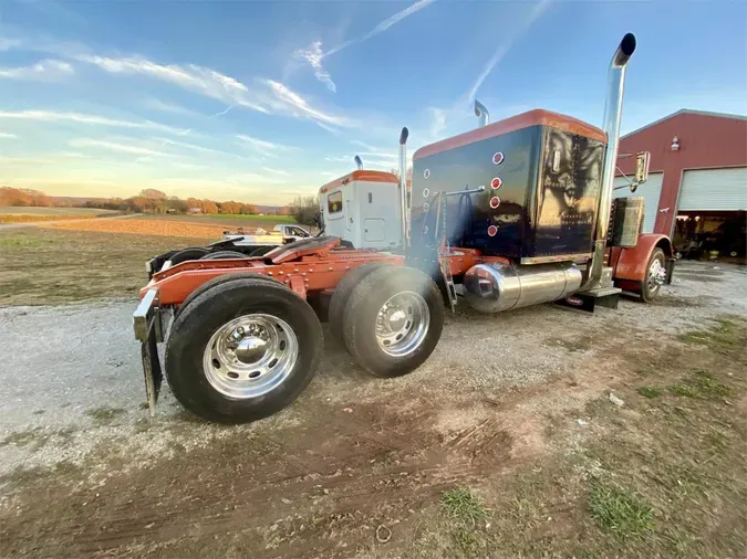 1995 PETERBILT 379