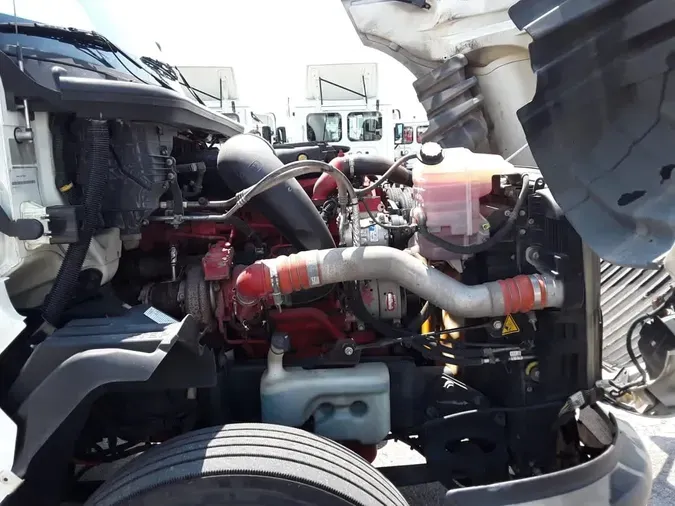 2019 NAVISTAR INTERNATIONAL LT625 DAYCAB T/A