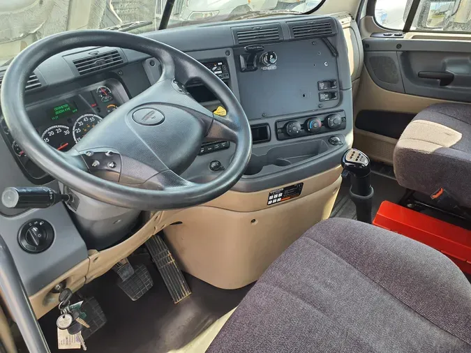 2018 FREIGHTLINER/MERCEDES CASCADIA 125