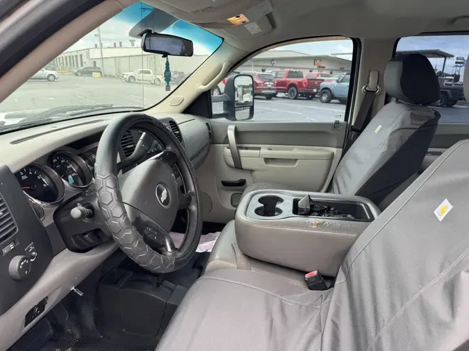 2014 Chevrolet G-2500