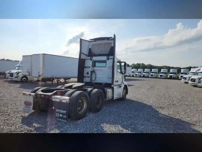 2019 Volvo VNL300