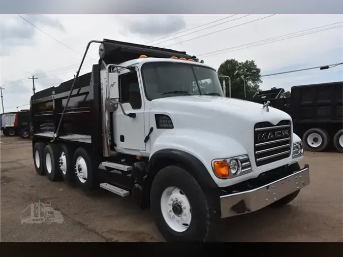 2003 MACK GRANITE CV713