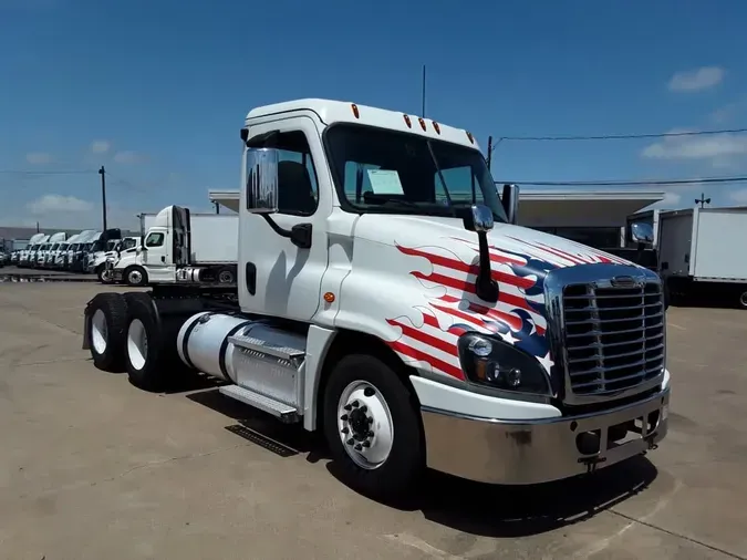 2020 FREIGHTLINER CASCADIA 125