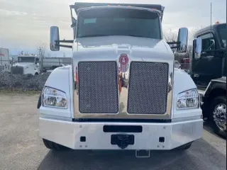 2024 Kenworth T880