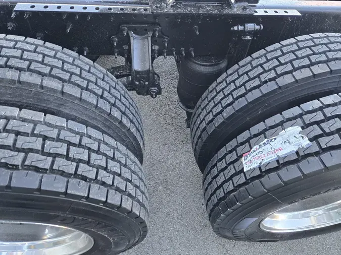 2024 VOLVO VNR64T300923919d642059d6d1fa9d9af7cf97a24