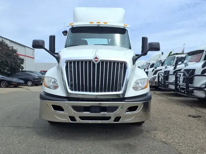 2019 NAVISTAR INTERNATIONAL LT625 DAYCAB T/A