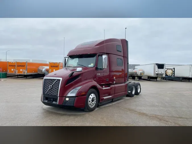 2022 Volvo VNL860