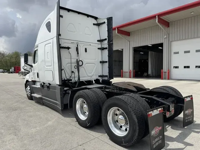 2023 Freightliner Cascadia&reg;