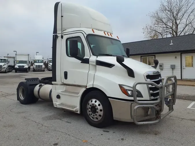2020 FREIGHTLINER/MERCEDES NEW CASCADIA 116