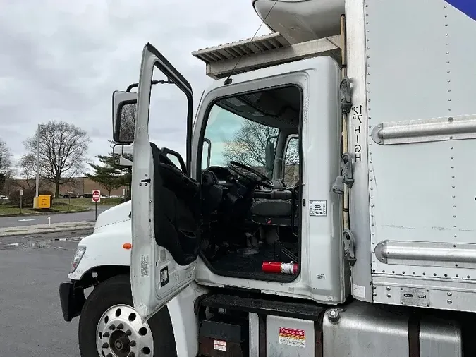 2018 Hino Truck 338