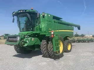 2013 John Deere S670