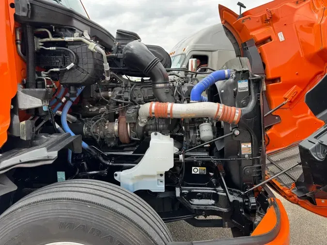 2023 PETERBILT 579