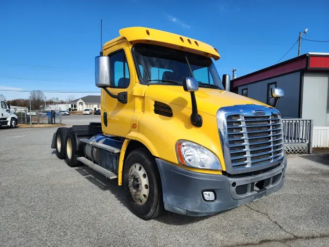 2018 FREIGHTLINER/MERCEDES CASCADIA 113