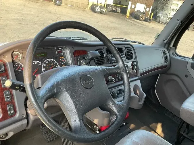 2019 Freightliner M2