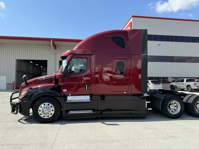 2023 Freightliner Cascadia&reg;