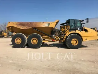 2019 Caterpillar 745