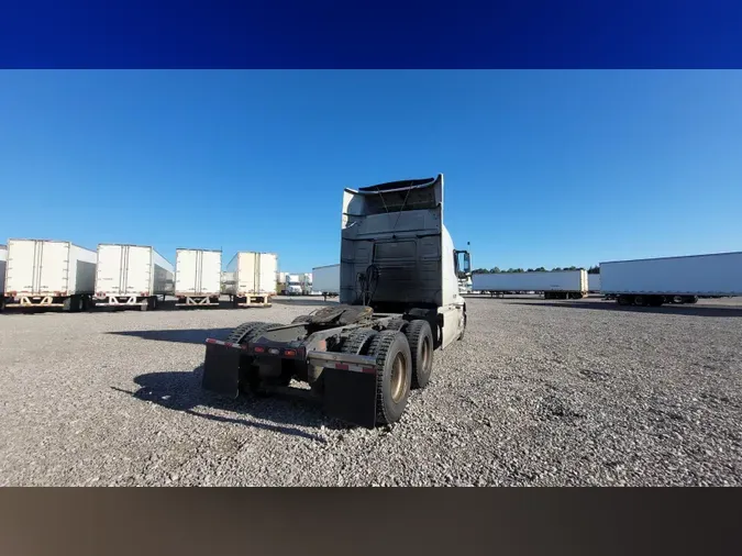 2019 Volvo VNL 740