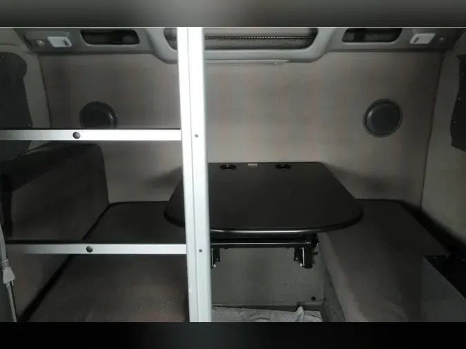 2024 VOLVO VNL64T860