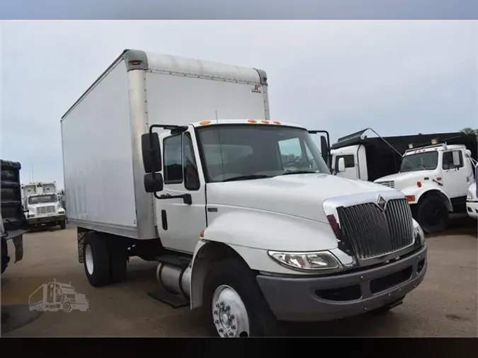 2014 INTERNATIONAL DURASTAR 4300