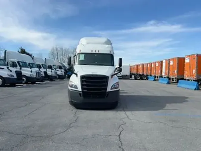 2020 Freightliner Cascadia