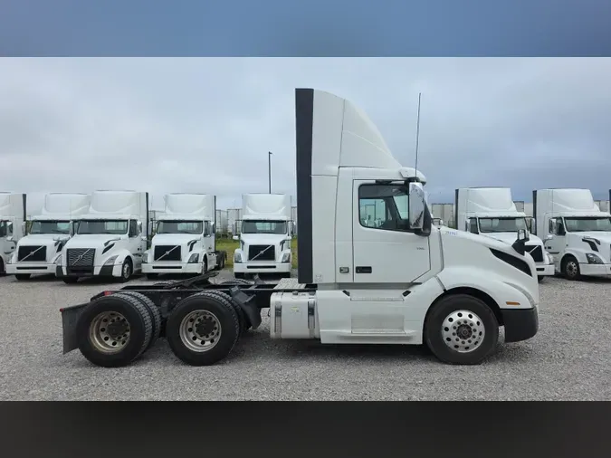 2019 Volvo VNL300