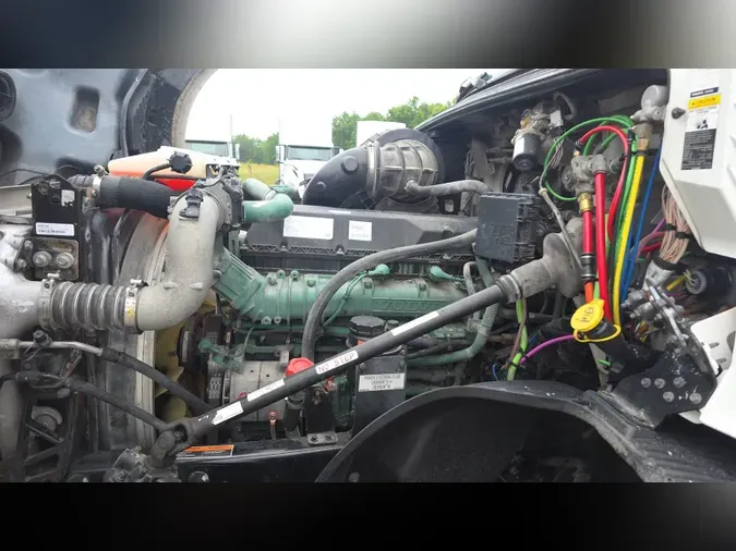 2020 Volvo VNL30092584ba15e6b3524ad642b6c94c052a6