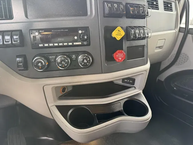2024 Peterbilt 579