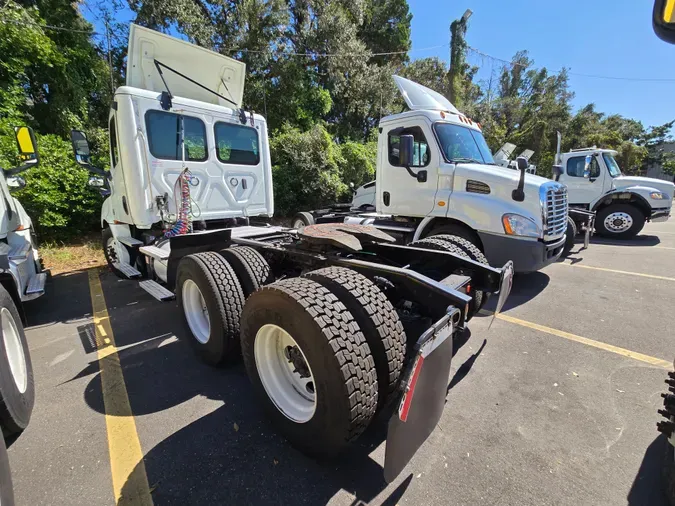 2020 FREIGHTLINER/MERCEDES NEW CASCADIA PX12664