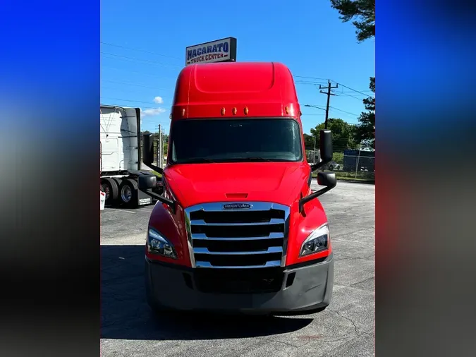 2020 Freightliner Cascadia 126