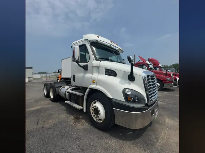2018 FREIGHTLINER CASCADIA 113