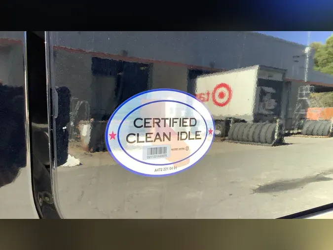 2023 Freightliner Cascadia 126925da47bdb4be7ce198047c46eb47e76