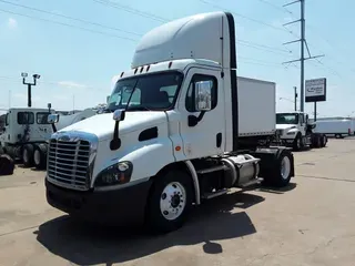 2019 FREIGHTLINER CASCADIA 113