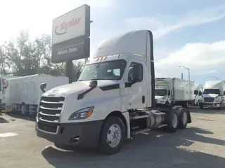 2019 FREIGHTLINER NEW CASCADIA PX12664