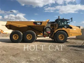 2019 Caterpillar 745