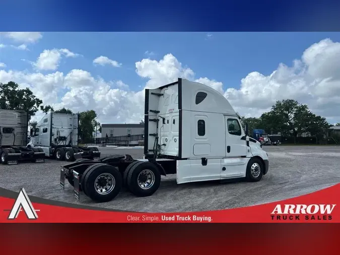 2020 FREIGHTLINER CA126