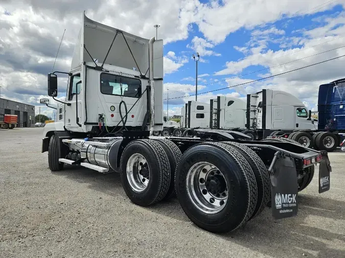 2020 MACK AN64T