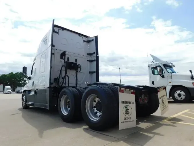 2019 Freightliner Cascadia 125