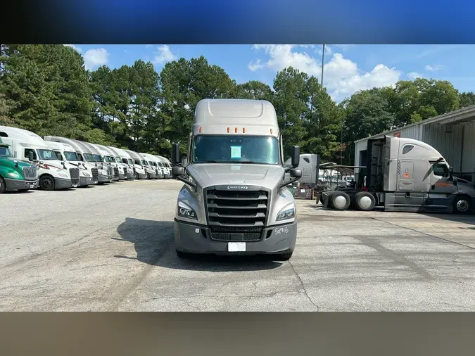 2022 Freightliner Cascadia 126