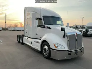 2021 KENWORTH T680