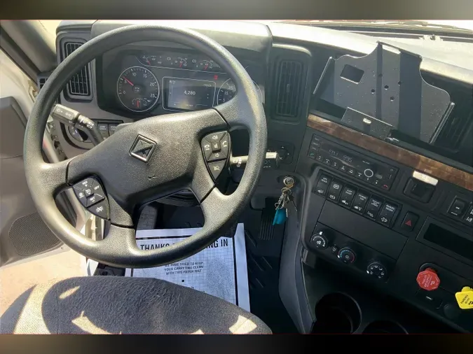 2022 INT LT625 4x2